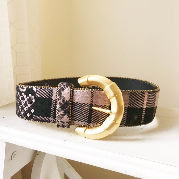 Wide black suede belt w/metallic pink - Picture 3 of 8